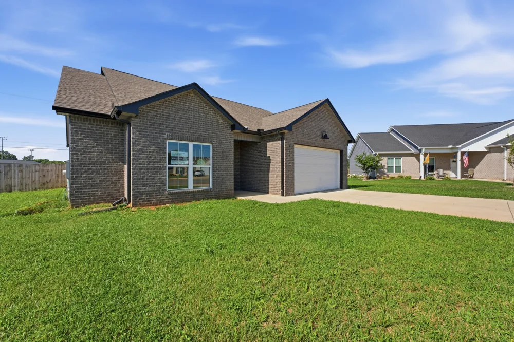 111 Burley Way Portland, TN 37148