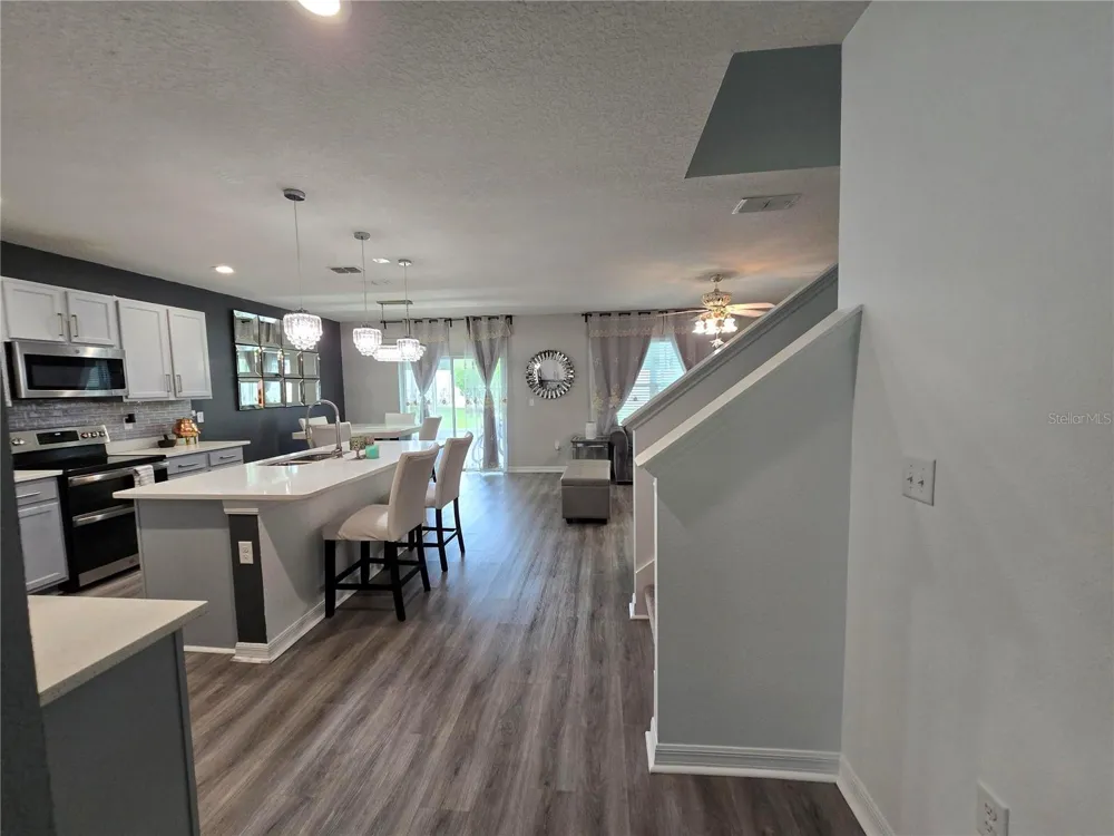 9646 TRONCAIS Thonotosassa, FL 33592