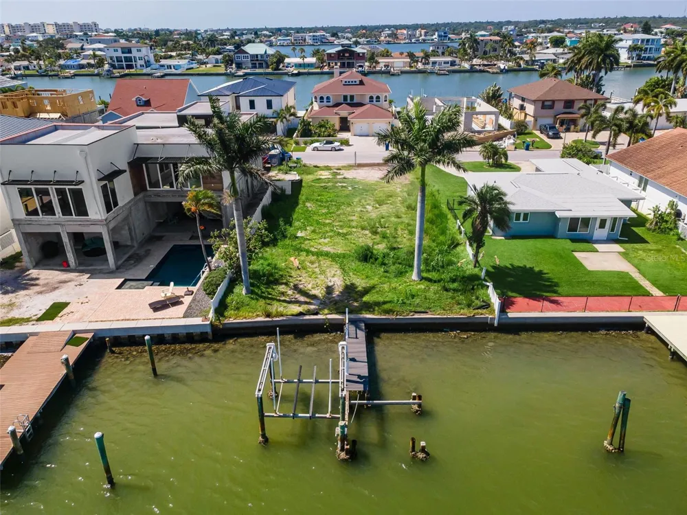 17043 DOLPHIN DRIVE North Redington Beach, FL 33708