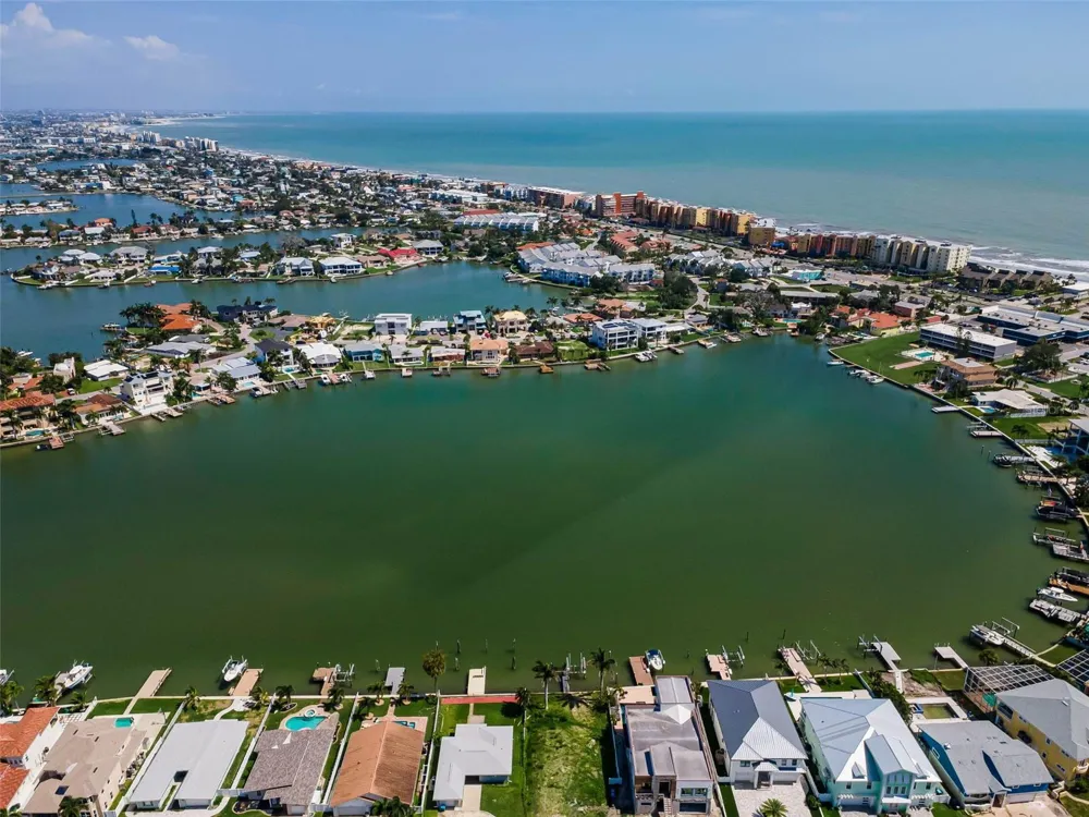 17043 DOLPHIN DRIVE North Redington Beach, FL 33708