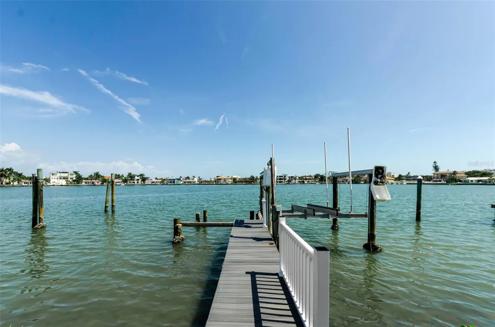 17043 DOLPHIN DRIVE North Redington Beach, FL 33708
