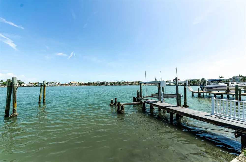 17043 DOLPHIN DRIVE North Redington Beach, FL 33708