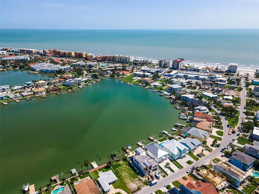 17043 DOLPHIN DRIVE North Redington Beach, FL 33708