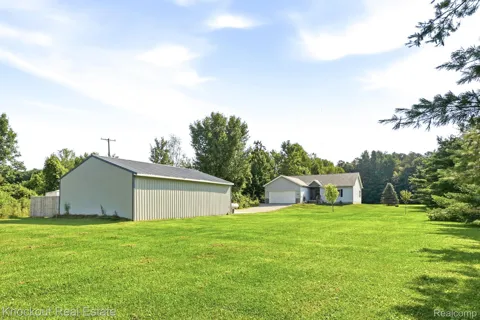 7600 Pine Grove Circle