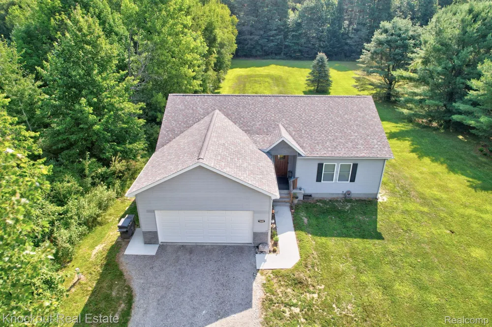 7600 Pine Grove Circle Millington Township, MI 48746