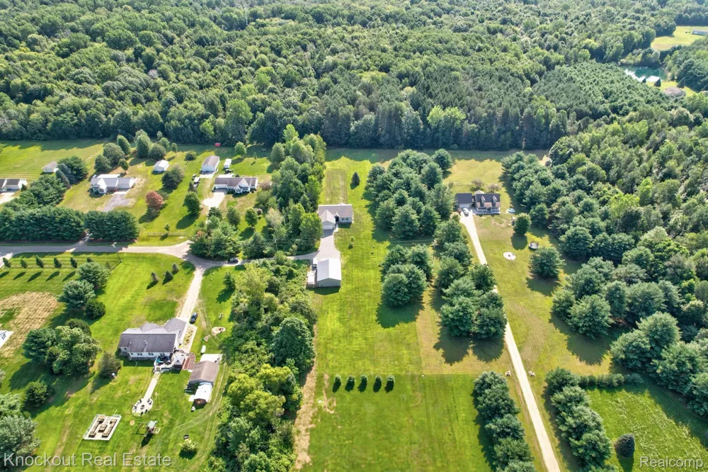 7600 Pine Grove Circle Millington Township, MI 48746
