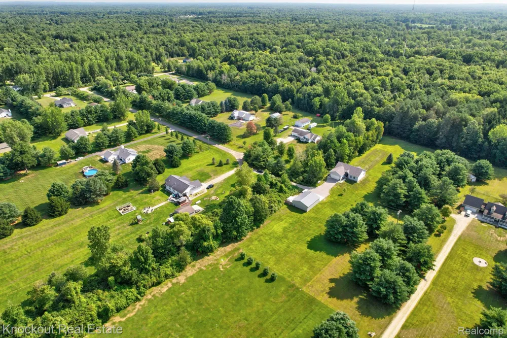 7600 Pine Grove Circle Millington Township, MI 48746