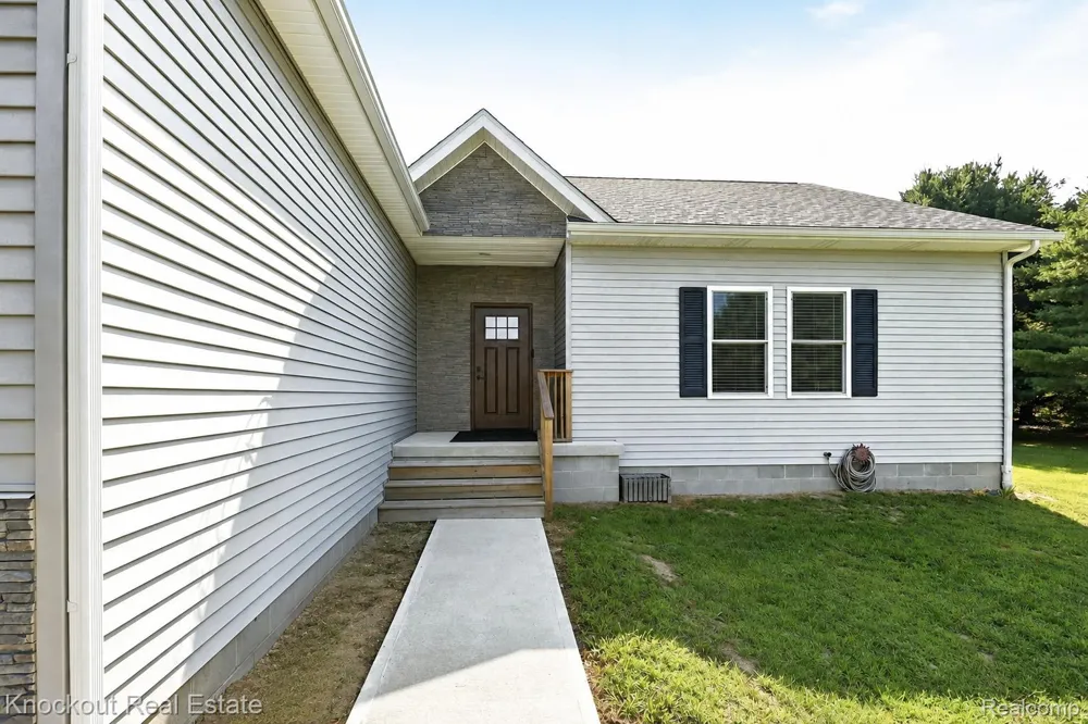 7600 Pine Grove Circle Millington Township, MI 48746