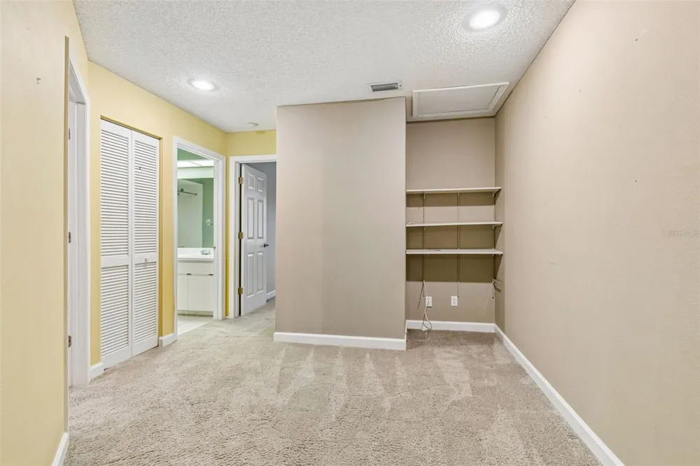 1128 MAINSAIL DRIVE Tarpon Springs, FL 34689