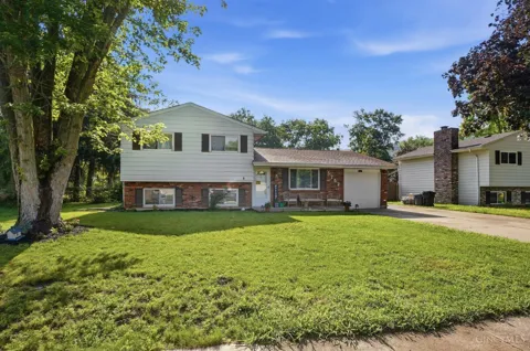 5752 Lake Superior Drive