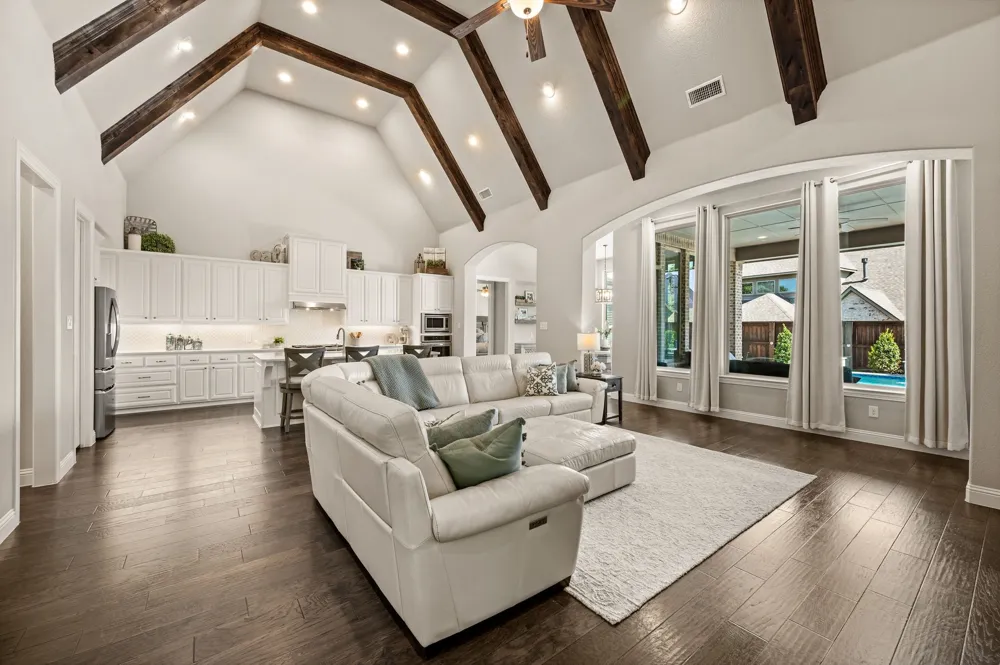 9901 Compass Rose Court Oak Point, TX 75068