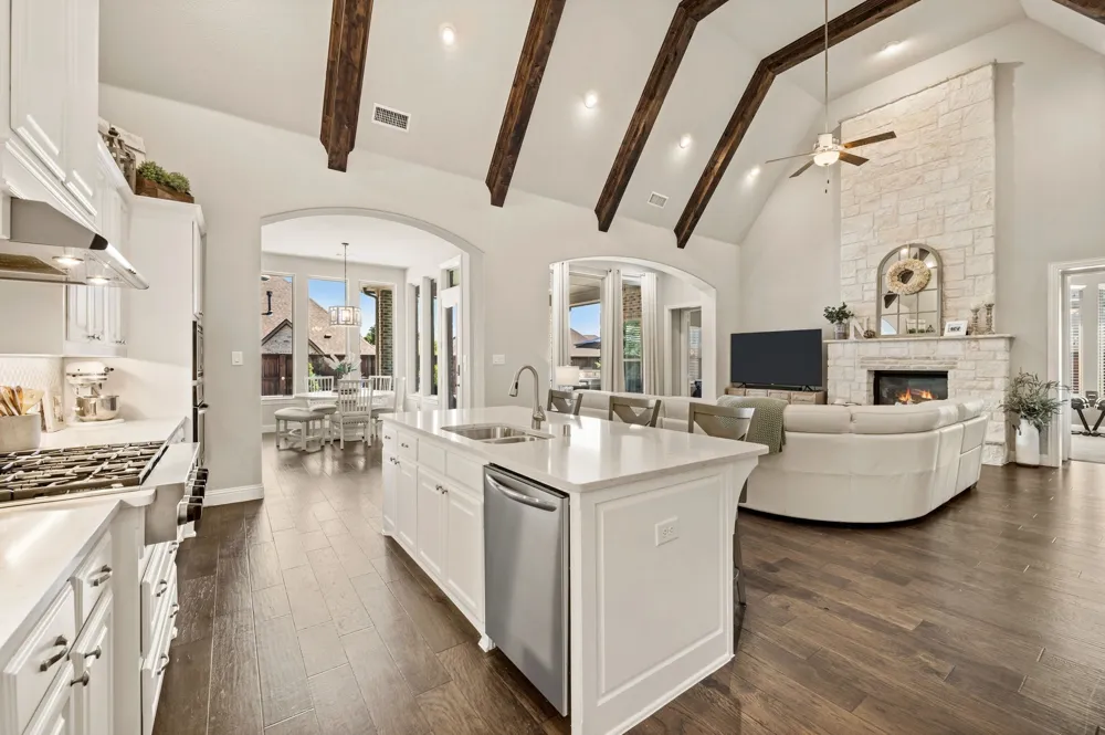 9901 Compass Rose Court Oak Point, TX 75068