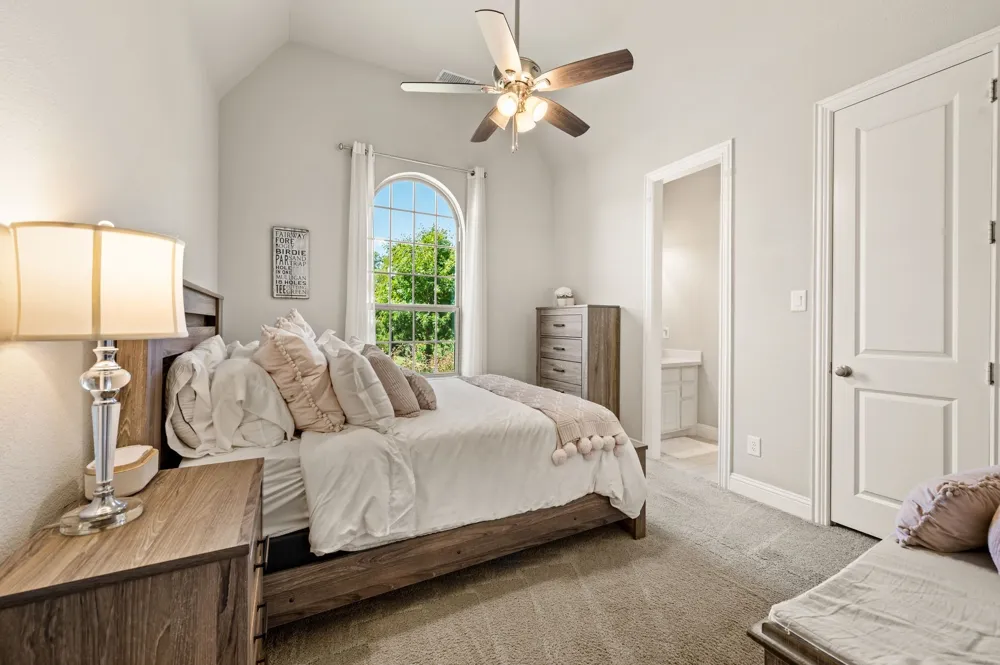 9901 Compass Rose Court Oak Point, TX 75068
