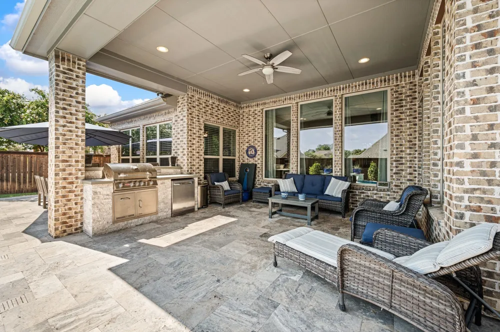 9901 Compass Rose Court Oak Point, TX 75068