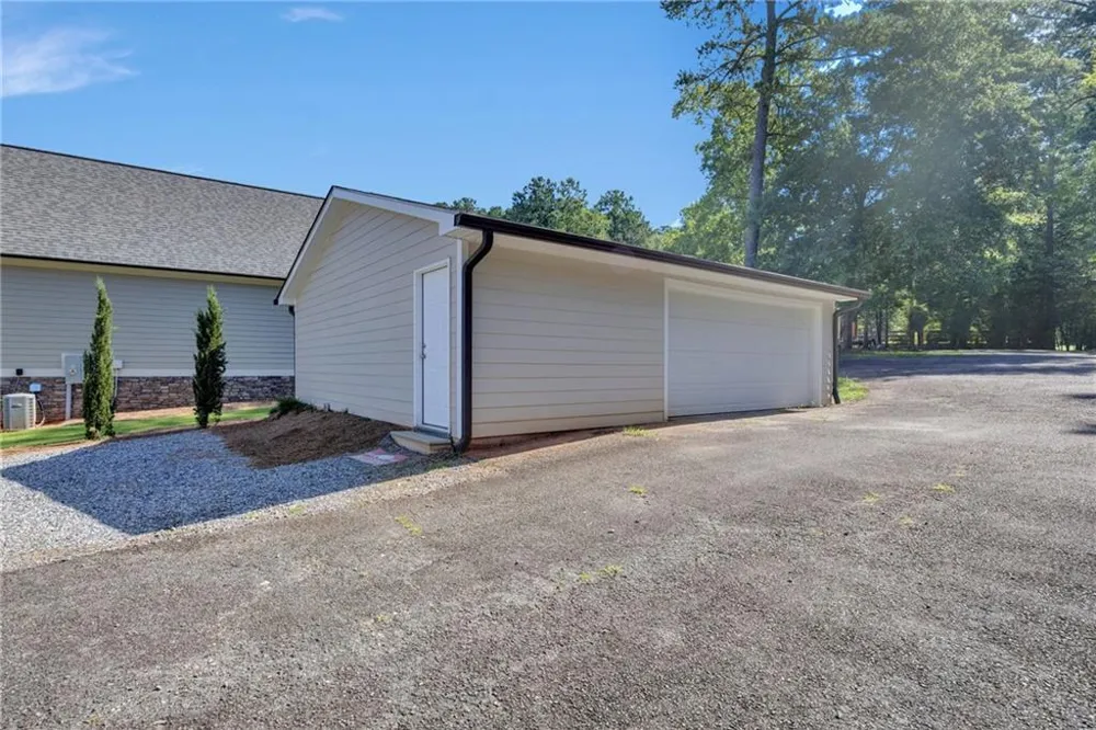 167 Steel Bridge Road Eatonton, GA 31024