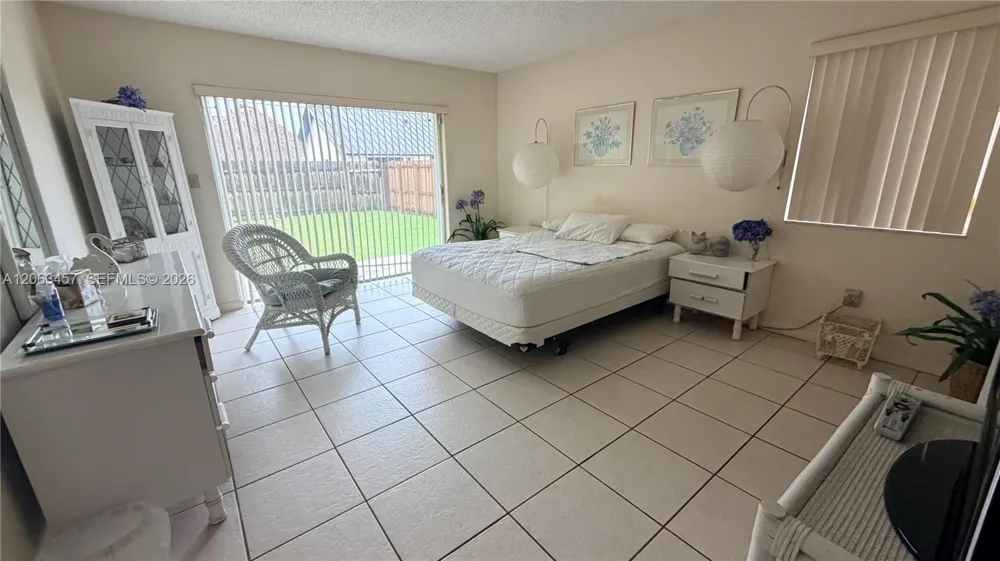 13325 SW 100th Ter Miami, FL 33186