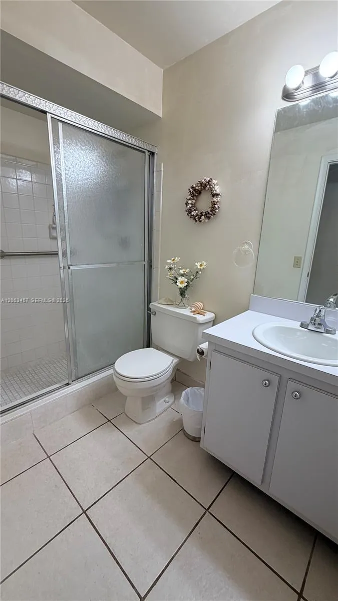 13325 SW 100th Ter Miami, FL 33186