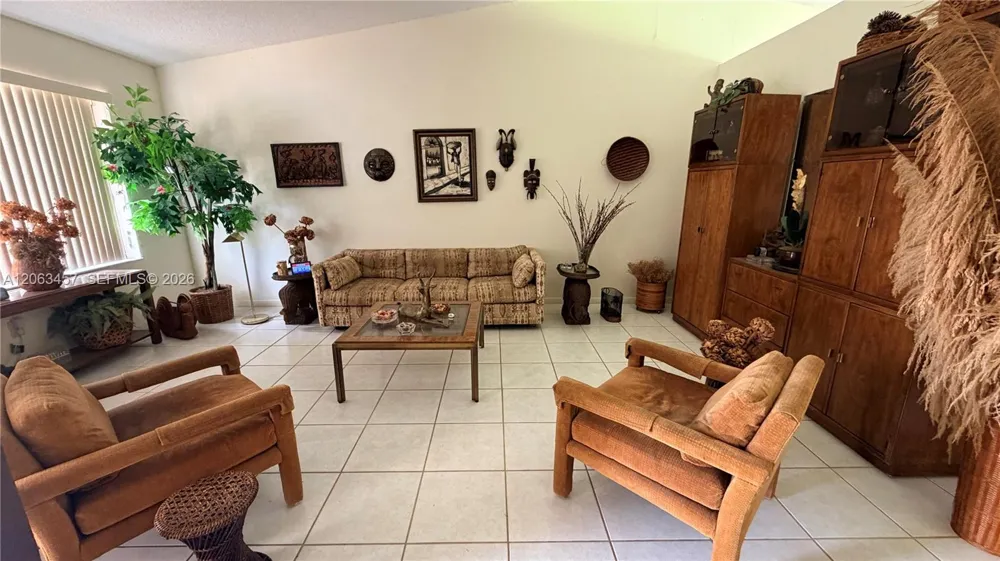 13325 SW 100th Ter Miami, FL 33186