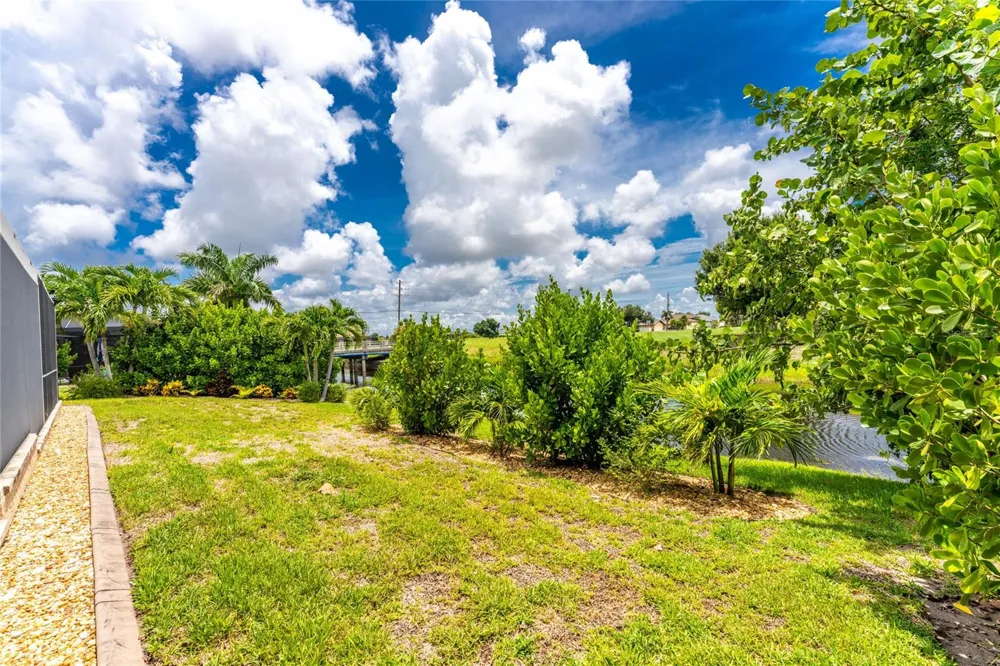 4 WHITE MARSH LANE Rotonda West, FL 33947