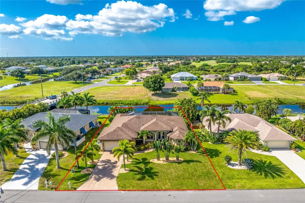 4 WHITE MARSH LANE Rotonda West, FL 33947