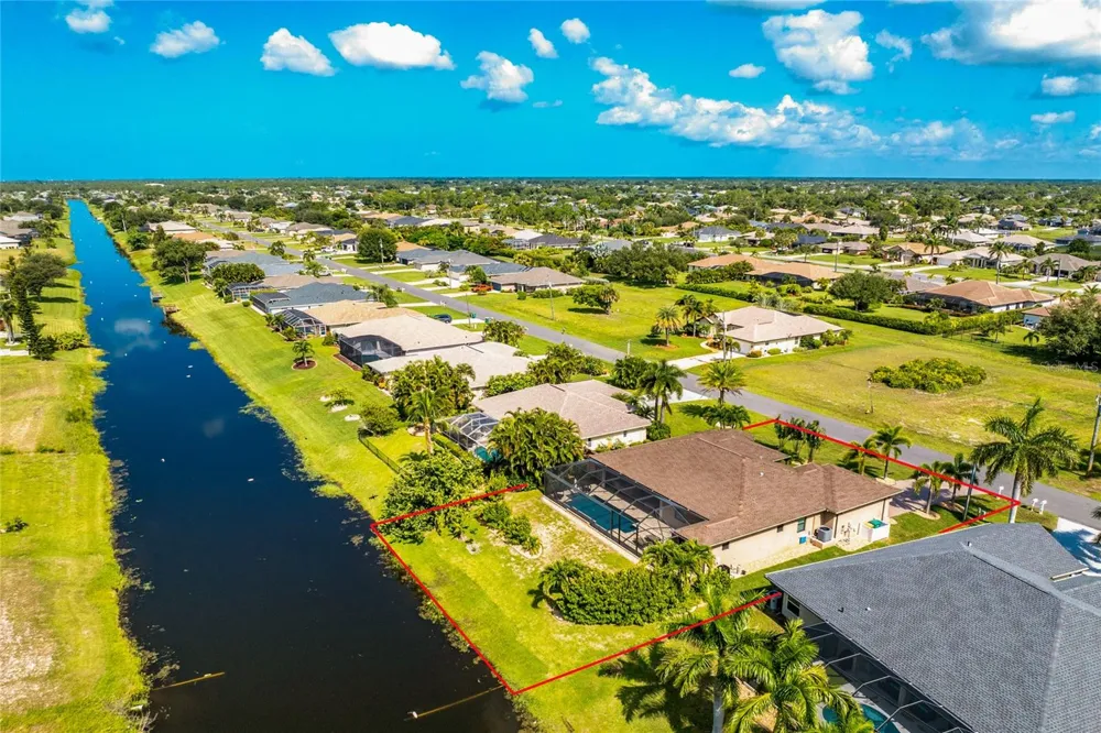 4 WHITE MARSH LANE Rotonda West, FL 33947