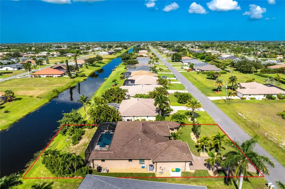 4 WHITE MARSH LANE Rotonda West, FL 33947