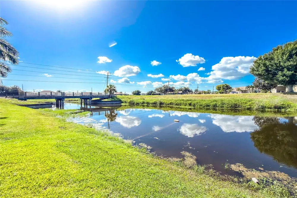 4 WHITE MARSH LANE Rotonda West, FL 33947
