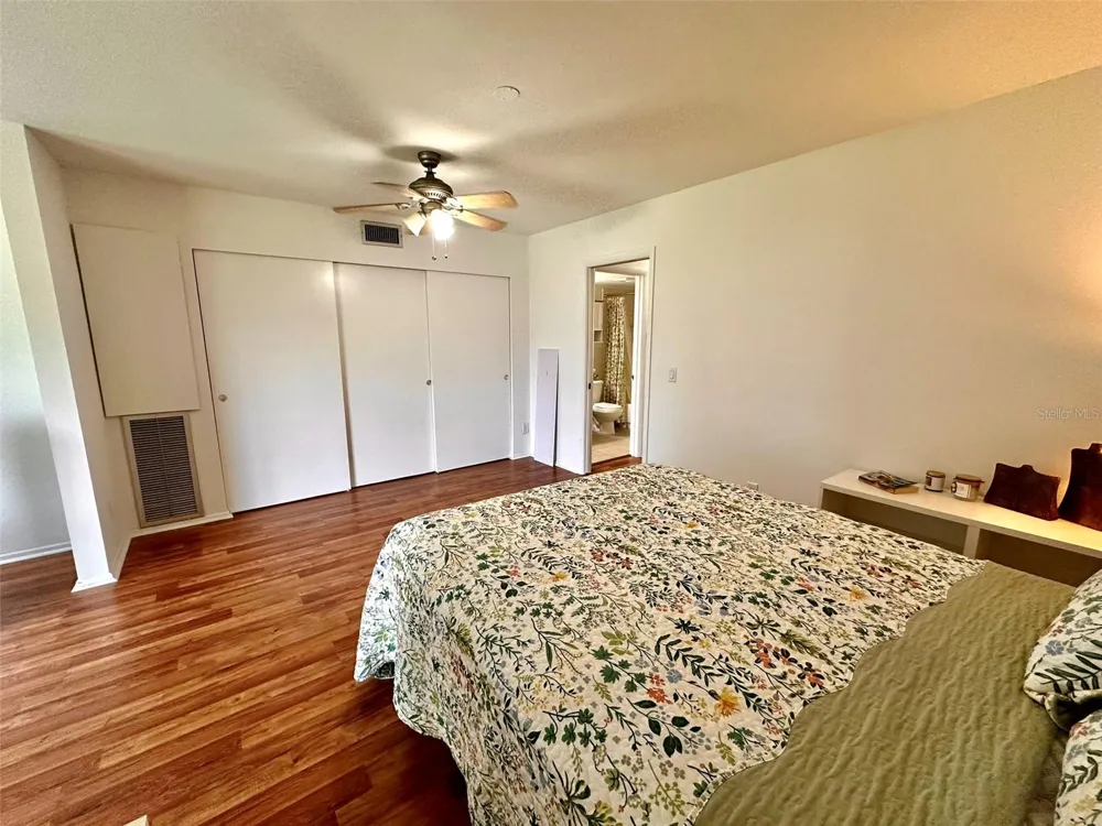 2100 WORLD PARKWAY BOULEVARD #50 Clearwater, FL 33763
