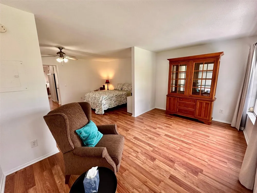 2100 WORLD PARKWAY BOULEVARD #50 Clearwater, FL 33763