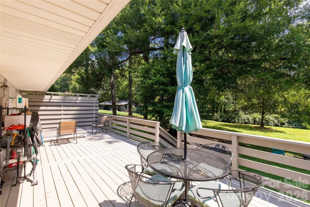 1405 Lakeview Drive Pineville, NC 28134