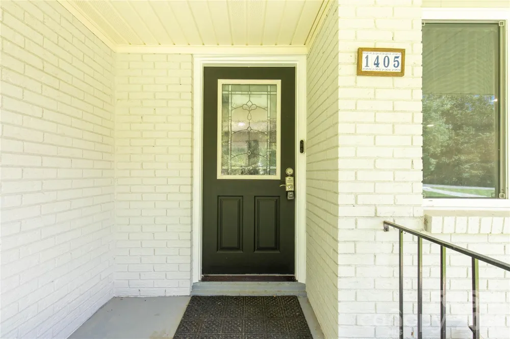 1405 Lakeview Drive Pineville, NC 28134