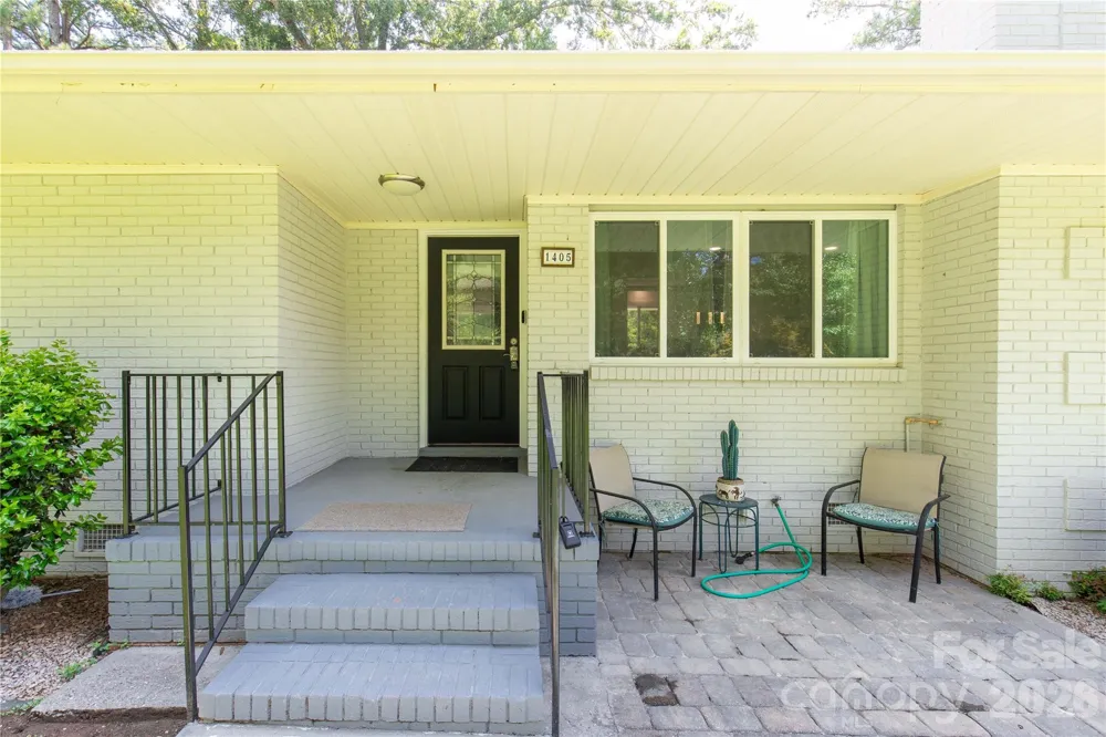 1405 Lakeview Drive Pineville, NC 28134