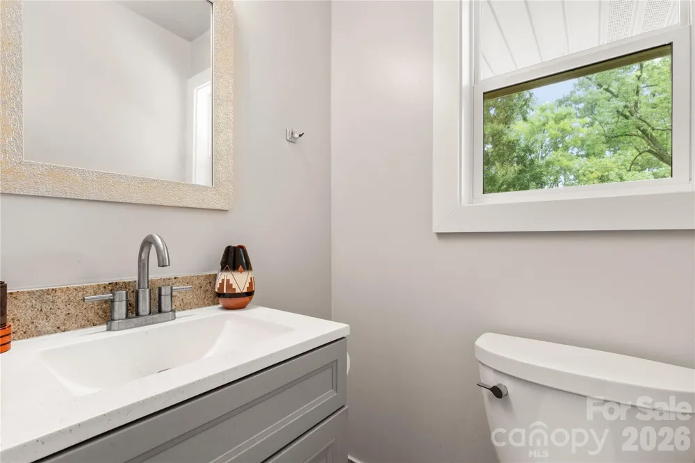 1405 Lakeview Drive Pineville, NC 28134