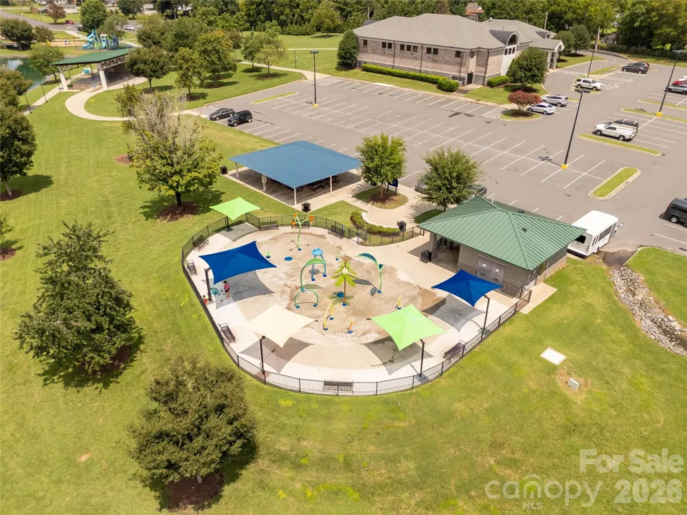 1405 Lakeview Drive Pineville, NC 28134
