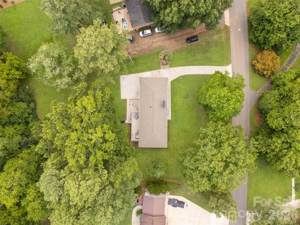 1405 Lakeview Drive Pineville, NC 28134