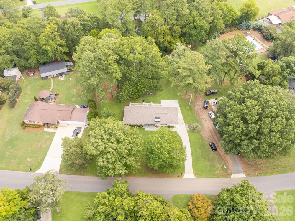 1405 Lakeview Drive Pineville, NC 28134