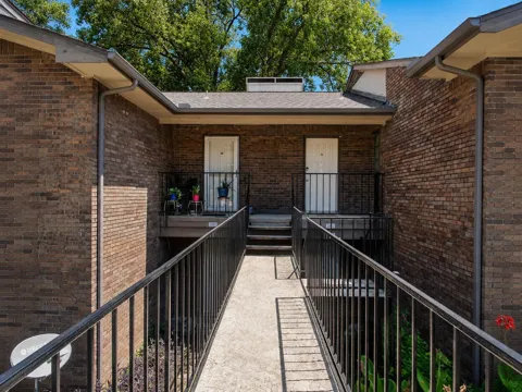 4452 Chaha Road #202