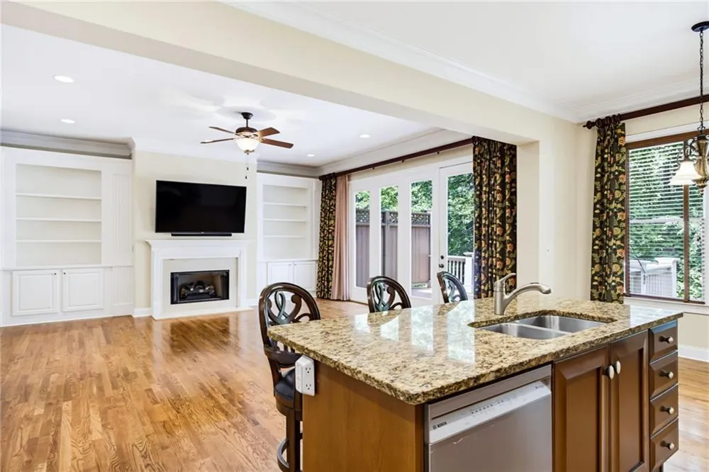 2318 Saint Davids Square NW #14 Kennesaw, GA 30152