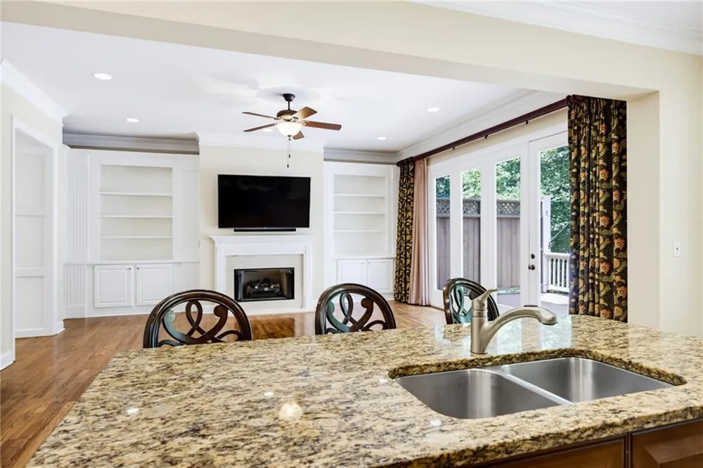 2318 Saint Davids Square NW #14 Kennesaw, GA 30152