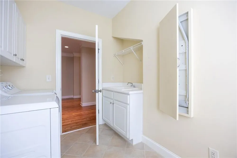 2318 Saint Davids Square NW #14 Kennesaw, GA 30152