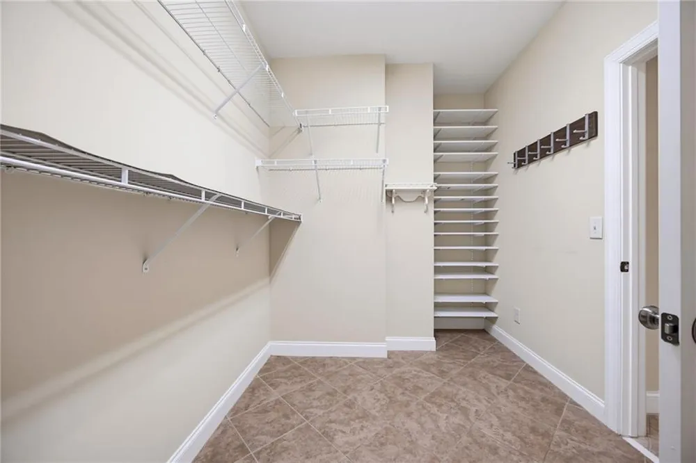 2318 Saint Davids Square NW #14 Kennesaw, GA 30152