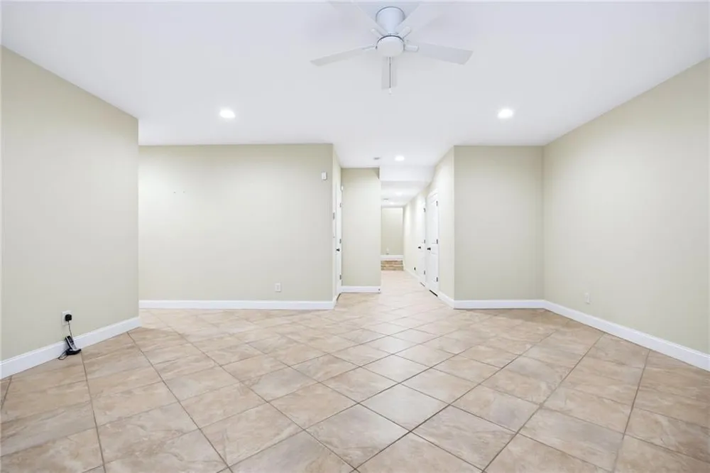 2318 Saint Davids Square NW #14 Kennesaw, GA 30152