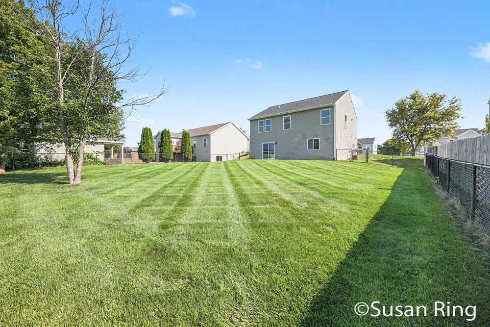 282 Vansen Drive Kent City, MI 49330