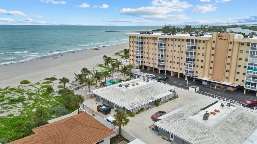 1205 TARPON CENTER DRIVE #E2 Venice, FL 34285