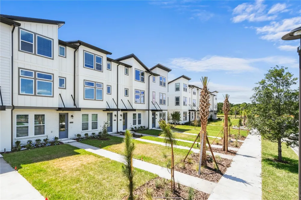 13140 BOVET AVENUE Orlando, FL 32827
