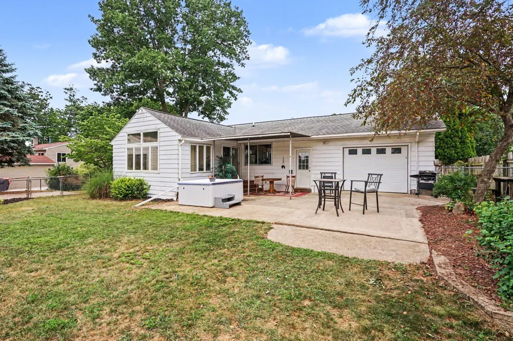 1684 Selly Oak Avenue Dorr, MI 49323