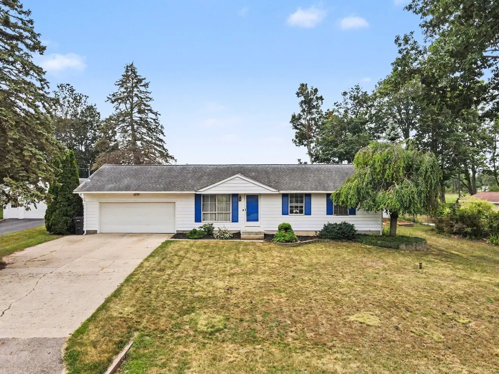1684 Selly Oak Avenue Dorr, MI 49323