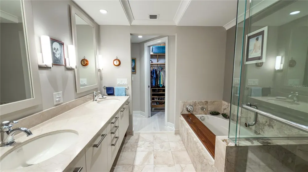 1350 MAIN STREET #908 Sarasota, FL 34236
