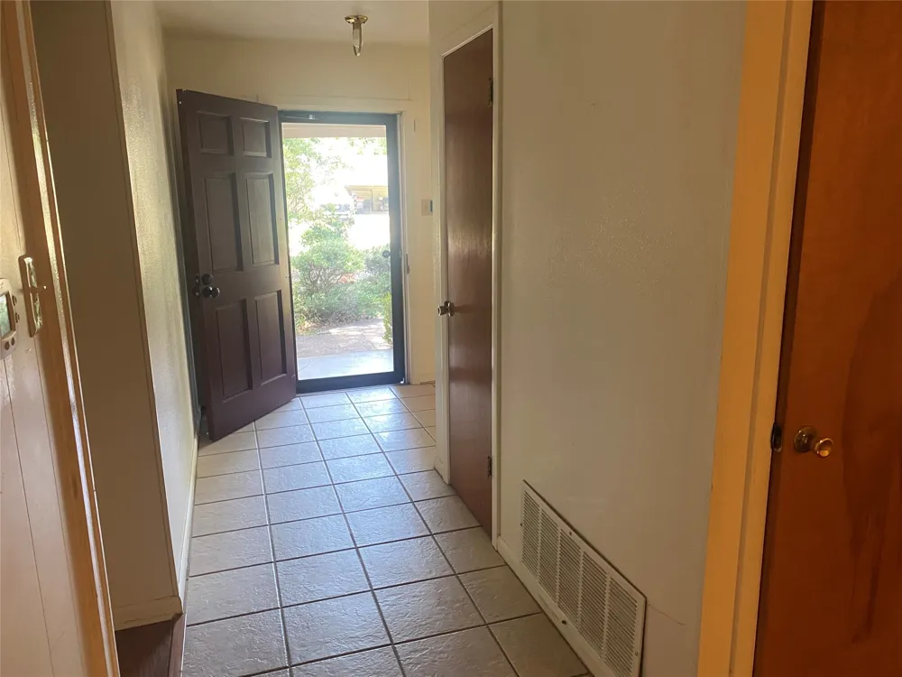 3271 Hubbard Street Paris, TX 75460