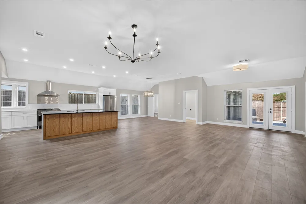 3904 Covinton Lane Plano, TX 75023